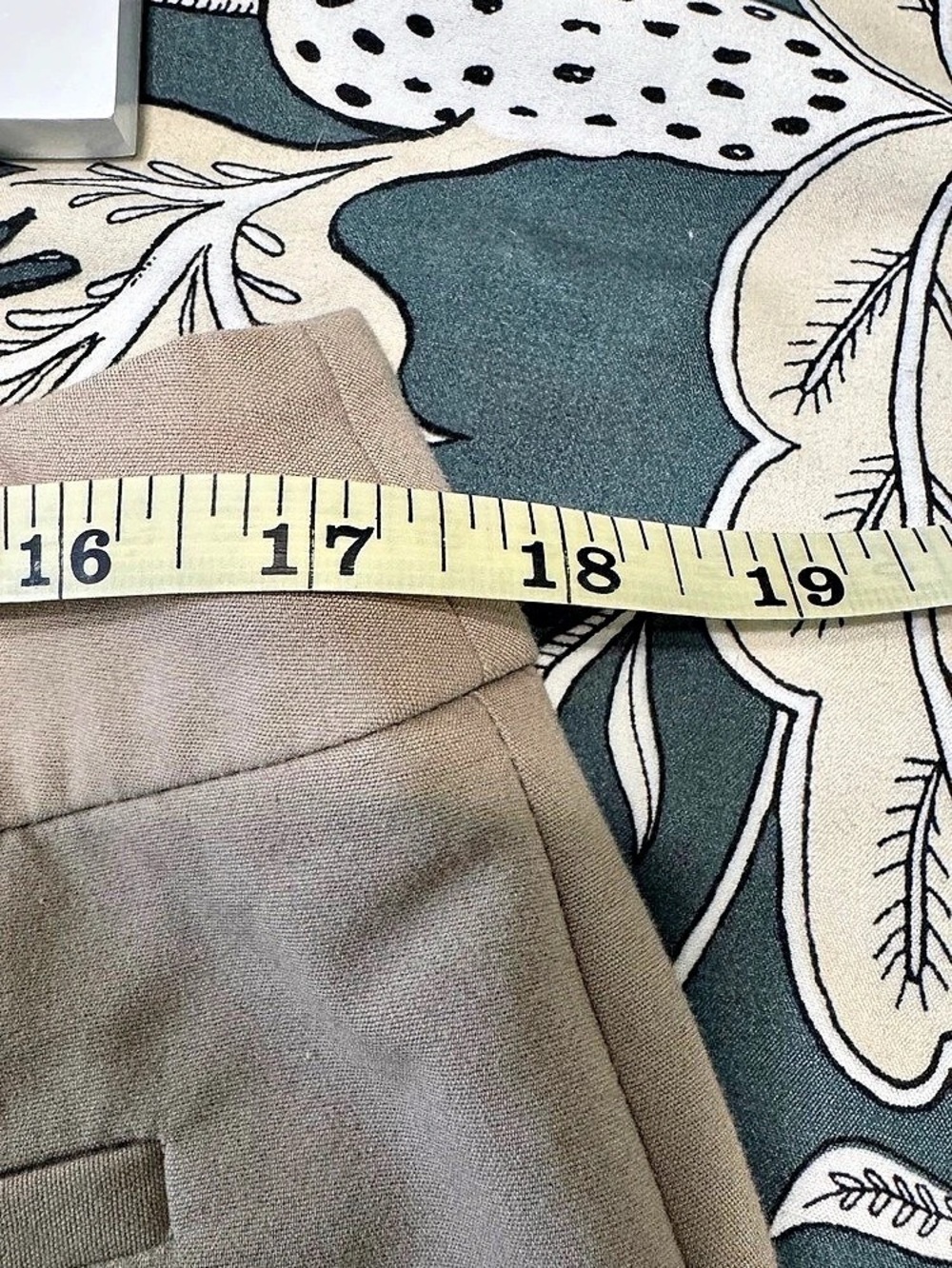 APT. 9 Modern Fit Straight crop Leg Pants in Brown Size 12 - Picture 6 of 6
